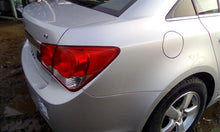 Load image into Gallery viewer, GRILLE Chevrolet Cruze 2011 11 2012 12 2013 13 2014 14 - CTL280493
