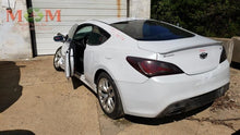 Load image into Gallery viewer, Transmission Hyundai Genesis 2015 - MM1700078
