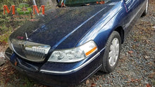 Load image into Gallery viewer, TRANSMISSION Lincoln Town Car 2003 03 - MM1718685
