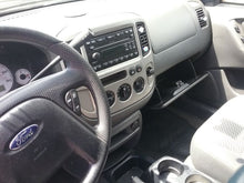 Load image into Gallery viewer, Steering Gear Rack Ford Escape 2004 - CTL210532
