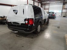 Load image into Gallery viewer, HEADLIGHT LAMP ASSEMBLY Lincoln Navigator 03 04 05 06 Left - NW275100
