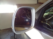 Load image into Gallery viewer, REMOTE CD CHANGER Audi Q7 07 08 09 10 11 - NW136171

