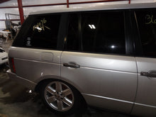 Load image into Gallery viewer, SIDE MARKER LAMP LIGHT Range Rover 03 04 05 Fender Mounted - NW83396
