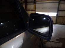 Load image into Gallery viewer, FOG LAMP LIGHT Range Rover 03 04 05 Bumper Mounted Right - NW83397
