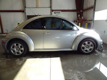 Load image into Gallery viewer, ABS PUMP BEETLE GOLF JETTA 2001 02 03 04 05 06 - NW2680
