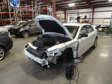 Load image into Gallery viewer, RADIO Chevrolet Malibu 2009 09 2010 10 2011 11 2012 12 - NW135330
