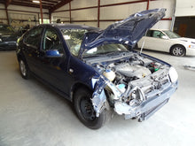 Load image into Gallery viewer, RADIO Jetta 2003 03 AM FM Cassette CD - NW140130
