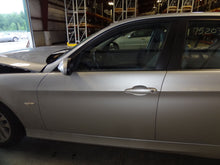 Load image into Gallery viewer, [INVENTORYCAR_YEAR_MAKE_MODEL] SIDE MARKER LAMP LIGHT Fender Mounted Left - NW82111
