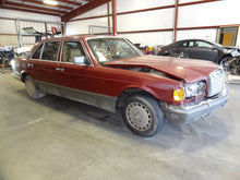Load image into Gallery viewer, PARKLAMP Mercedes 300D 380SE 500SEL 81 82 83 - 91 Left - NW83273
