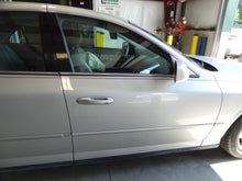 Load image into Gallery viewer, Radiator Fan Assembly  LINCOLN LS 2002 - NW63493
