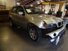 Load image into Gallery viewer, POWER STEERING PUMP BMW X5 2001 01 3.0L - NW163238
