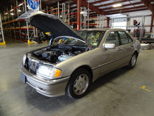Load image into Gallery viewer, Vacuum Pump  MERCEDES C-CLASS 1998 - NW189208
