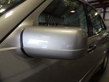 Load image into Gallery viewer, Vacuum Pump  MERCEDES C-CLASS 1998 - NW189208
