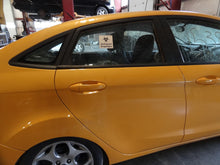 Load image into Gallery viewer, RADIO CONTROLS Ford Fiesta 2011 11 2012 12 2013 13 - NW231877

