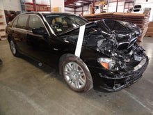 Load image into Gallery viewer, 6 DISC CD CHANGER BMW 750i 76i0 2006 06 - NW136704
