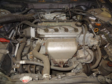 Load image into Gallery viewer, CASSETTE PLAYER ACCORD CIVIC PRELUDE 1998 - 04 - NW137503
