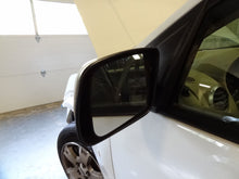 Load image into Gallery viewer, RADIATOR FAN ASSEMBLY Five Hundred Freestyle Montego 2005 05 2006 06 07 - NW63562
