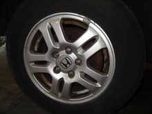 Load image into Gallery viewer, Radio Honda CRV 2002 02 2003 03 2004 04 Am Fm 6 CD Cassette - NW137665
