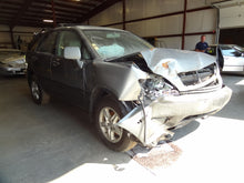Load image into Gallery viewer, TURN SIGNAL LIGHT LAMP RX300 99 00 01 02 03 Bumper Mounted Left - NW82885
