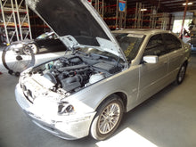 Load image into Gallery viewer, GRILL BMW 530i 525i 2001 01 2002 02 03 Left - NW98196
