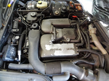 Load image into Gallery viewer, RADIO JAGUAR XJ8 1998 98 1999 99 AM FM CASSETTE - NW137915

