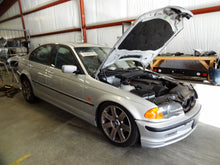 Load image into Gallery viewer, FOG LIGHT BMW 325i 320i 325i 323i 99 00 01 Right - NW82022

