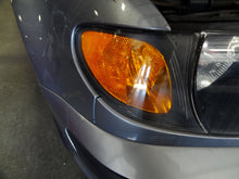 Load image into Gallery viewer, FENDER BMW 320i 330i 325i 02 03 04 05 Right - NW76194
