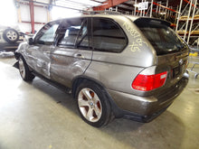 Load image into Gallery viewer, IN DASH CD PLAYER BMW 525i 540i X5 99 00 01 02 03 04 - NW136821
