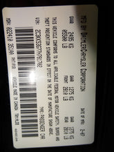 Load image into Gallery viewer, PARKLAMP Chrysler 300 2005 05 2006 06 2007 07 2008 08 09 10 11 12 Right - NW81383
