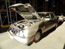 Load image into Gallery viewer, CARRIER ASSEMBLY REAR Mercedes E300D Turbo 1998 98 99 - NW47001
