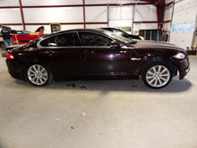 Load image into Gallery viewer, CARRIER ASSEMBLY Vanden Pl XF XFR XJ XJL 13 14 15 16 17 - NW46652
