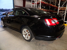Load image into Gallery viewer, RADIO Ford Taurus 2010 10 - NW135545
