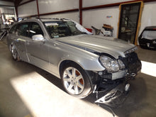 Load image into Gallery viewer, TRANSFER CASE Mercedes-Benz E280 E320 E350 E550 E63 2007 07 - NW525150
