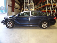 Load image into Gallery viewer, RADIO RECEIVER Volkswagen Jetta Passat 2013 13 2014 14 2015 15 - NW140183
