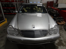 Load image into Gallery viewer, Radio Mercedes CLK320 C240 C320 C32 2001 01 2002 02 2003 03 2004 04 2005 05 - NW138412
