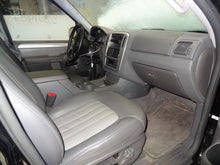 Load image into Gallery viewer, GRILLE Mercury Mountaineer 2002 02 2003 03 2004 04 2005 05 - NW97957

