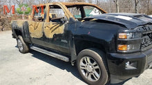 Load image into Gallery viewer, AC Compressor  SILVERADO 2500 PICKUP 2019 - MM1882225
