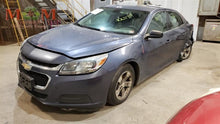 Load image into Gallery viewer, RADIO Chevrolet Malibu Volt 2014 14 2015 15 2016 16  AM FM CD - MM2048017
