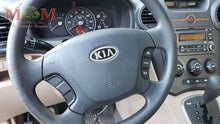 Load image into Gallery viewer, Transmission Kia Rondo 2008 - MM2217456
