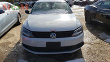 Load image into Gallery viewer, ECU ECM COMPUTER Volkswagen Jetta 2013 13 2014 14 Manual - MM2265830
