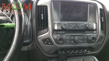 Load image into Gallery viewer, AC Compressor  SILVERADO 2500 PICKUP 2018 - MM2291199
