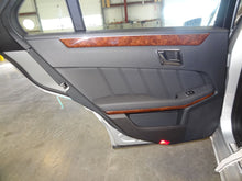 Load image into Gallery viewer, FRONT SPINDLE KNUCKLE E250 Van E250D E300 E350 E400 E550 12-16 AWD Right - NW166562
