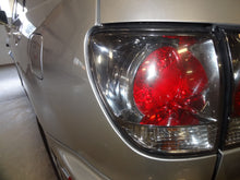 Load image into Gallery viewer, CD CHANGER Lexus RX300 1999 99 2000 00 01 02 03 - NW138191
