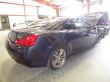 Load image into Gallery viewer, RADIO AM FM CD Infiniti G35 G37 2008 08 2009 09 - NW137017
