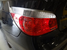 Load image into Gallery viewer, Floor Shifter  BMW 530I 2006 - NW77639
