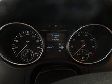 Load image into Gallery viewer, Radio  MERCEDES E-CLASS 2006 - NW138752
