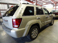 Load image into Gallery viewer, BODY CONTROL MODULE BCM COMPUTER Commander Grand Cherokee 09-10 - NW27328
