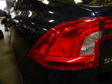 Load image into Gallery viewer, KEYLESS ENTRY CONTROL MODULE COMPUTER Volvo S60 XC60 11 12 13 14 15 - NW39079
