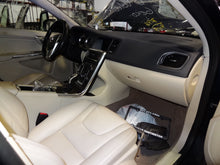 Load image into Gallery viewer, KEYLESS ENTRY CONTROL MODULE COMPUTER Volvo S60 XC60 11 12 13 14 15 - NW39079
