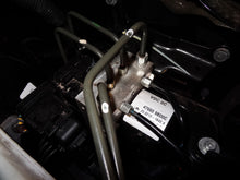 Load image into Gallery viewer, RADIO CONTROLS Nissan Armada Pathfinder 06 07 08 09 10 11 12 - NW137282
